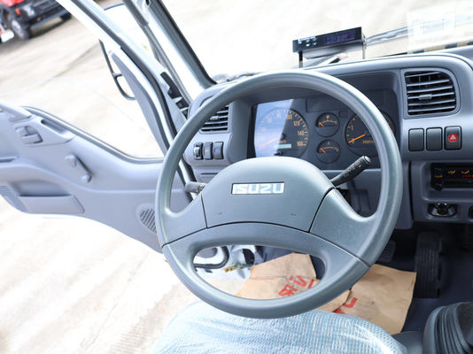QINGLING ISUZU KV100 100P Kühlfahrzeug für Lebensmittel Fleisch Fisch Transport NKR Gefrierschrank 5 Tonnen THERMO KING RV380 Kühlung