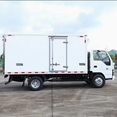 ISUZU QINGLING 600P 6-Rad 3-Ton-Kühltransporter mit THERMO KING Kühlaggregat Modell RV380