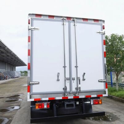 ISUZU QINGLING 600P 6-Rad 3-Ton-Kühltransporter mit THERMO KING Kühlaggregat Modell RV380
